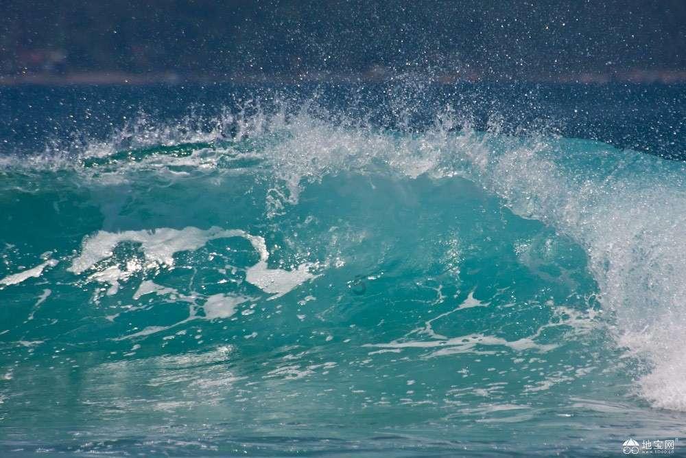 攀登高峰