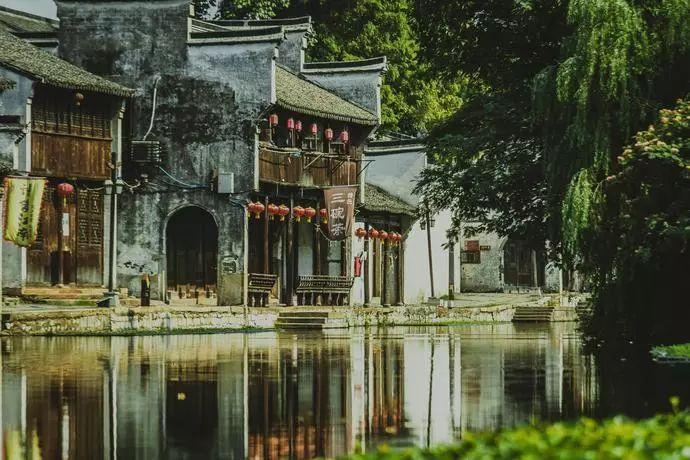 福山区卫健局开展乡村文化旅游节健康义诊与健康科普活动